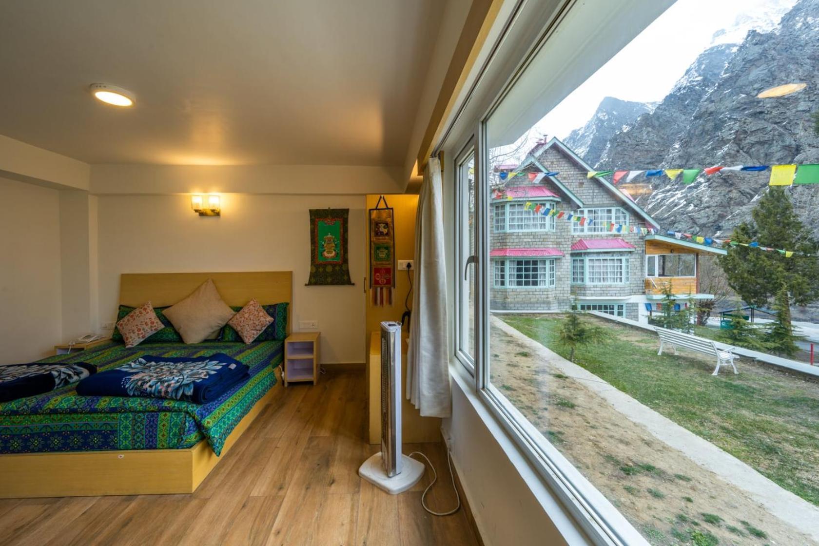 Gemoor Khar- Manor House Bed and Breakfast Jispa Eksteriør billede